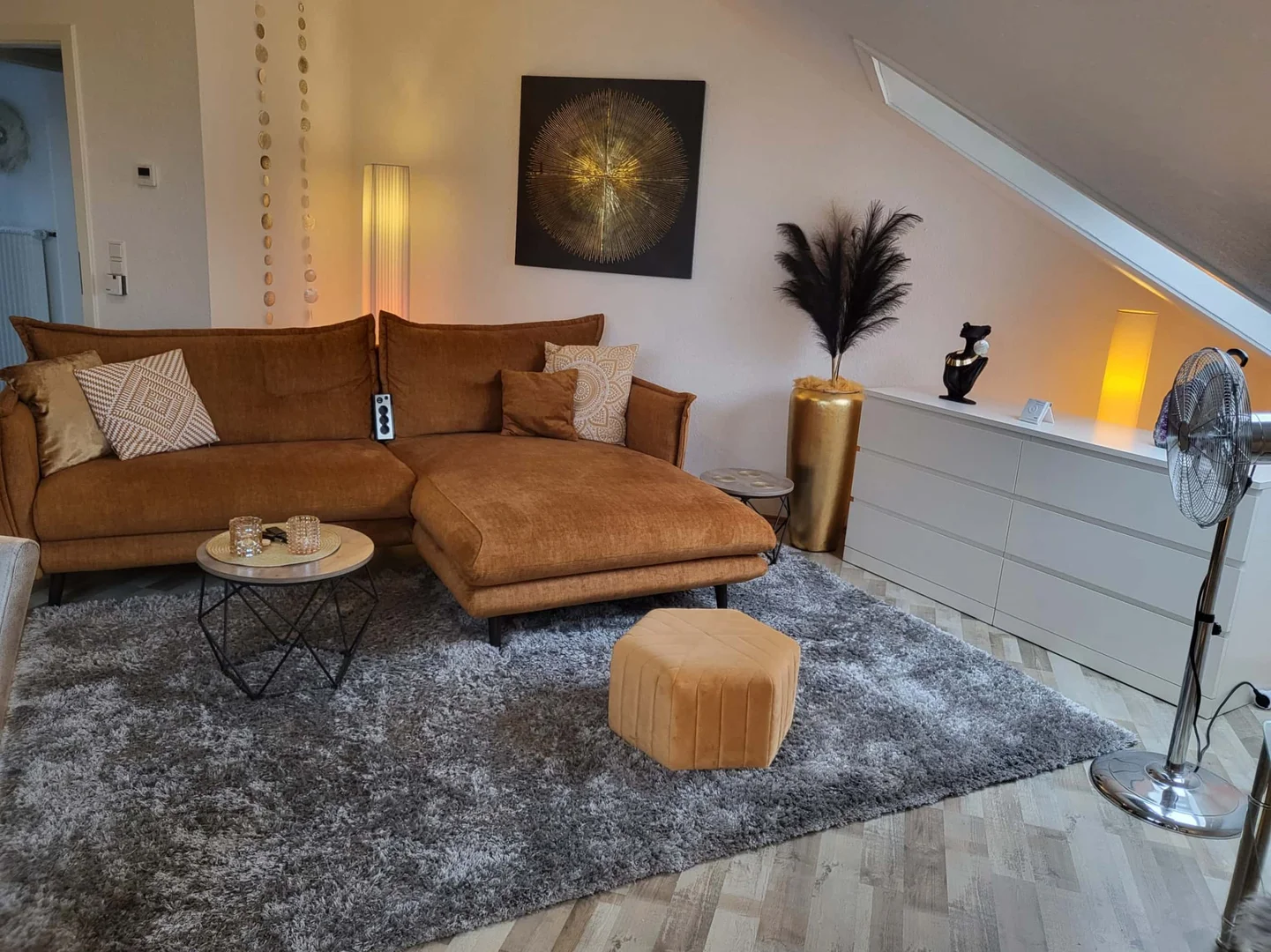 Habitación acogedora para estudiantes disponible en 