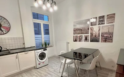 Özel oda konumu Krefelder Str. 39, 50670 Köln, Deutschland, 24 27 görüntüsü