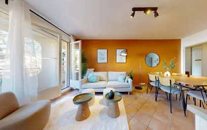 Habitación privada muy luminosa en {area}