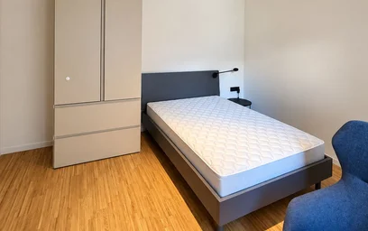 Dairenin tamamı konumu Paulinenstraße, 3 10 görüntüsü
