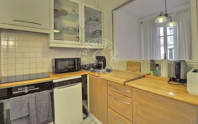Entire apartment at Rue Jean de la Fontaine, image 5 of 19