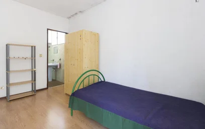 Quarto privado em Rua de Santa Teresa, imagem 3 de 21