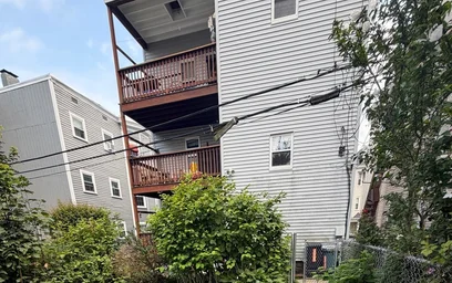 Alojamiento entero en residencia en 21, Lyon St., Unit 3, Dorchester, Boston, MA, 02122, imagen 6 de 37