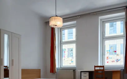 Chambre à louer dans un appartement en colocation à {area}