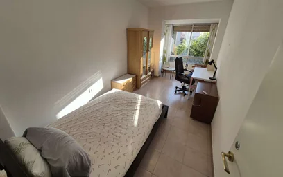 私人房间 在 Calle Infanta Doña María, 10的图像1