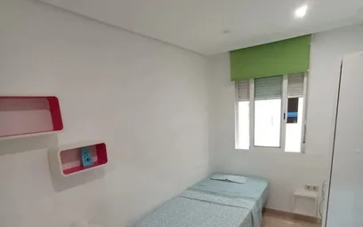 Paylaşımlı oda konumu Carrer dels Sants Just i Pastor, 64, esc. 0 1º 7, 5 10 görüntüsü