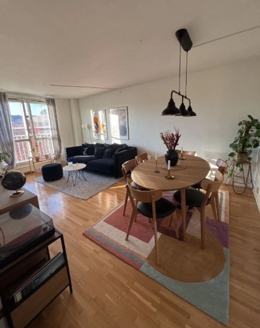 Tegelgårdsgatan 8