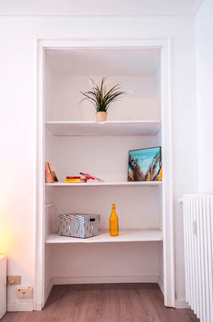 Budget-friendly student room close to campus in 