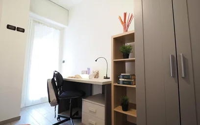 Privatzimmer in der Via Arturo Farinelli, Mirafiori Sud, bild 4 von 10
