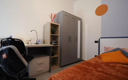 Privatzimmer in der Via Arturo Farinelli, Mirafiori Sud, bild 5 von 10