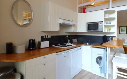 Appartamento intero in Rue de Toulouse, Quartier Europeen, immagine 7 di 10