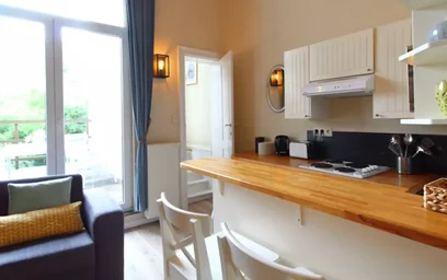 Appartamento intero in Rue de Toulouse, Quartier Europeen, immagine 9 di 10