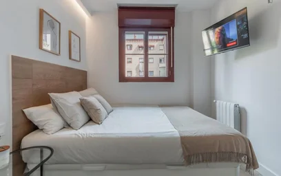 Stanza privata in Calle Toboso, immagine 3 di 24