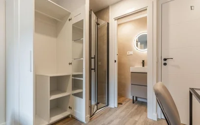 Stanza privata in Calle Toboso, immagine 6 di 24