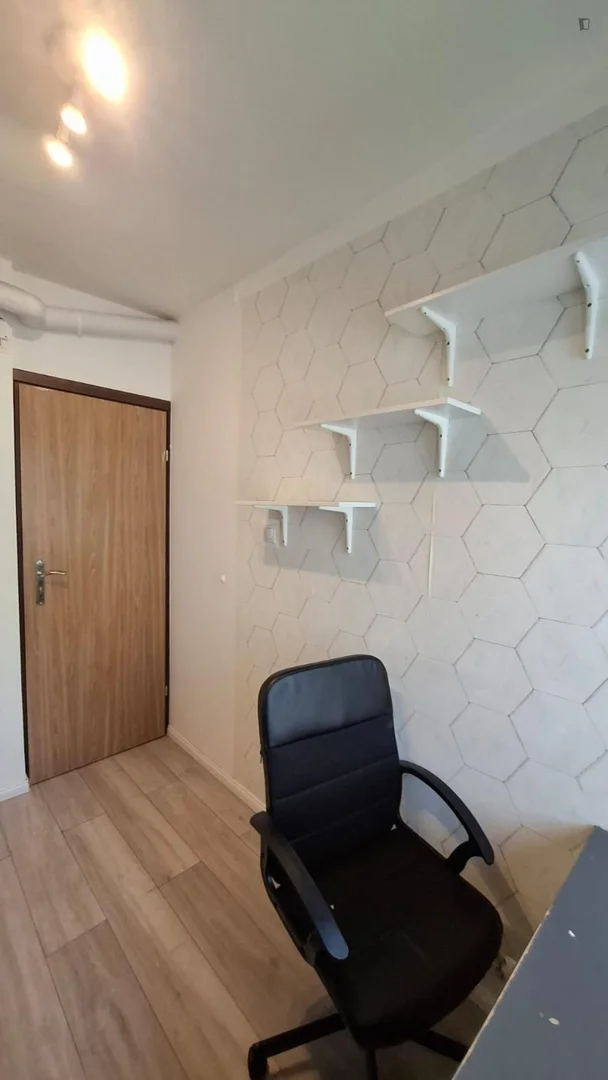  bölgesinde konforlu ve ferah öğrenci odası