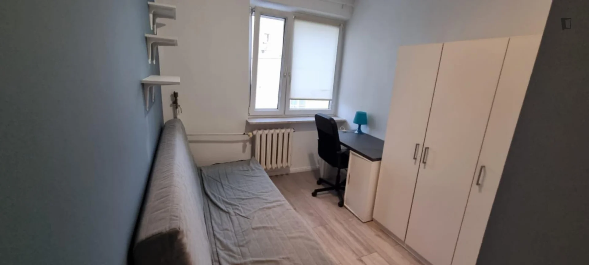 Camera per studenti economica con posizione comoda a 