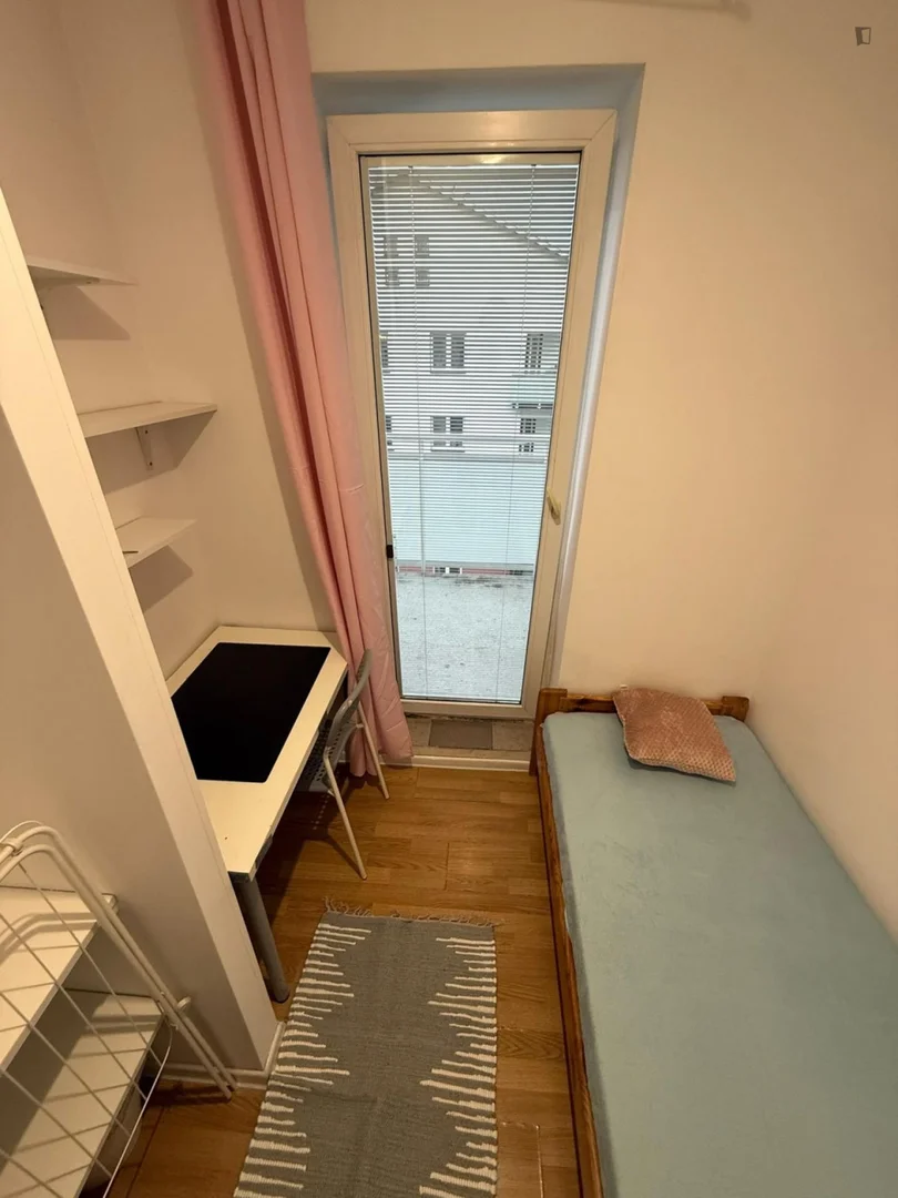 Pokój do wynajęcia w mieszkaniu studenckim w , w pełni umeblowany
