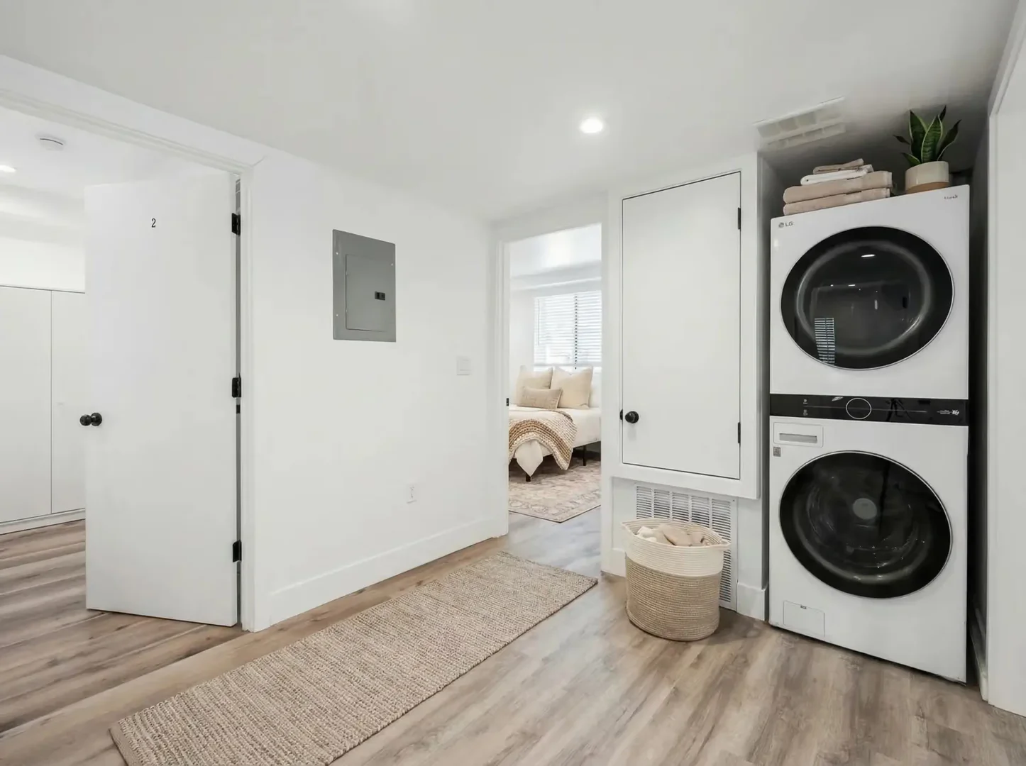 Bright and airy student room with easy university access in 