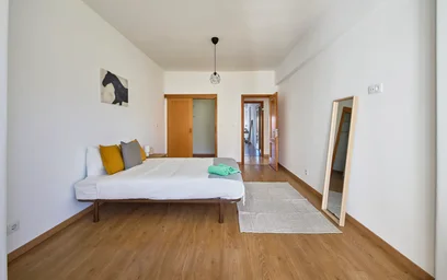 Stanza privata in Estrada Alapraia, Alapraia, immagine 5 di 10