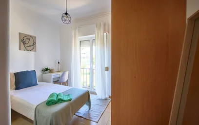 Stanza privata in Estrada Alapraia, Alapraia, immagine 4 di 10