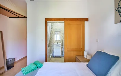 Stanza privata in Estrada Alapraia, Alapraia, immagine 6 di 10