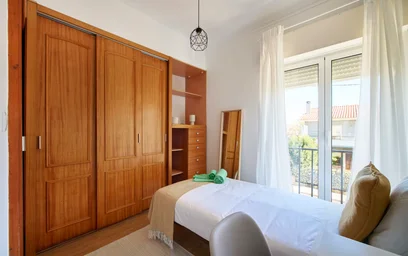 Stanza privata in Estrada Alapraia, Alapraia, immagine 5 di 10