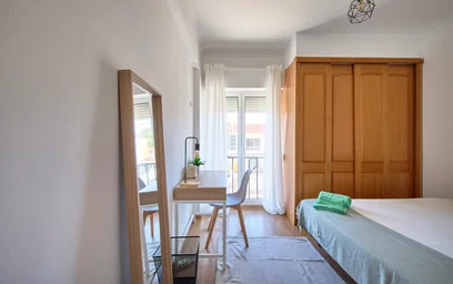 Stanza privata in Estrada Alapraia, Alapraia, immagine 5 di 10
