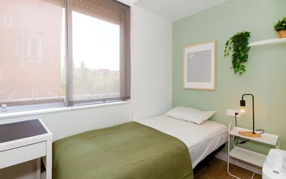 Chambre privée à C. Nardo, 10, 4º a, 28803 Alcalá de Henares, Madrid, Spain, image 28 de 45