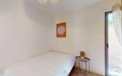 Private room at 7 Imp. Nungesser et Coli, 31300 Toulouse, France, image 3 of 22