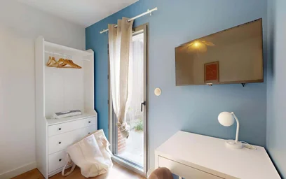 Private room at 7 Imp. Nungesser et Coli, 31300 Toulouse, France, image 4 of 22