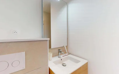 Private room at 7 Imp. Nungesser et Coli, 31300 Toulouse, France, image 7 of 23