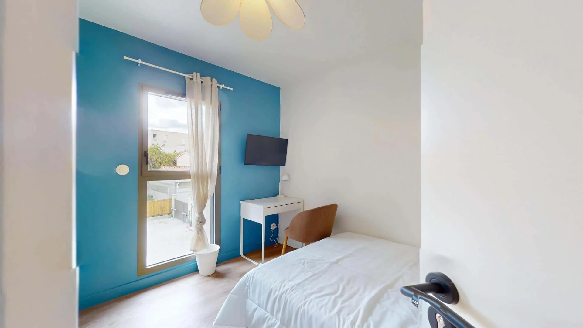 Habitación acogedora para estudiantes disponible en 