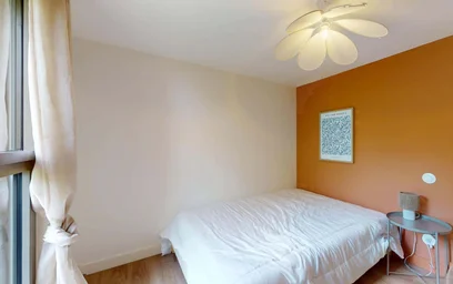 Private room at 7 Imp. Nungesser et Coli, 31300 Toulouse, France, image 4 of 23