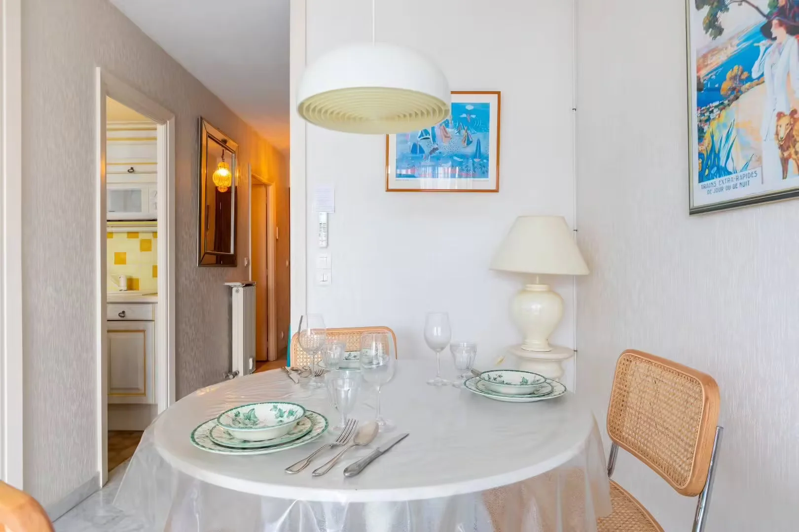 Quarto amigo do estudante em  com comodidades modernas