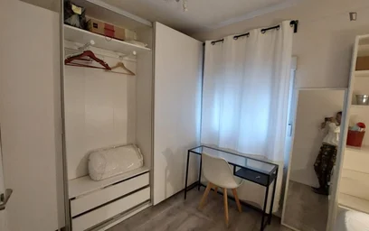 Quarto privado em Calle de Zaragoza, Alcobendas, imagem 3 de 16