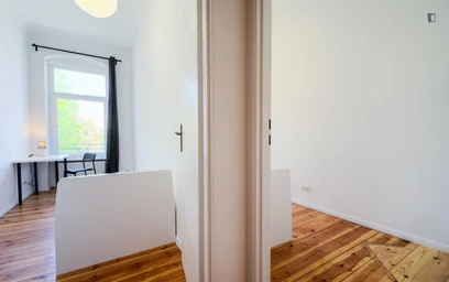 Quarto privado em Buschkrugallee, imagem 14 de 15