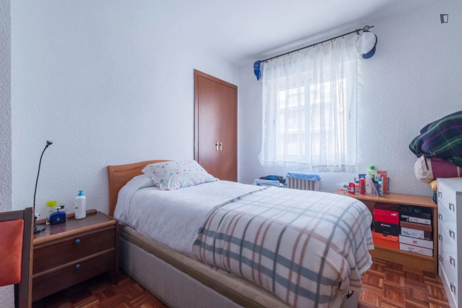 Quarto de estudante funcional perfeito para estudar em 