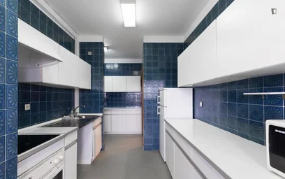 Quarto privado em Praceta Francisco Borges, imagem 9 de 17
