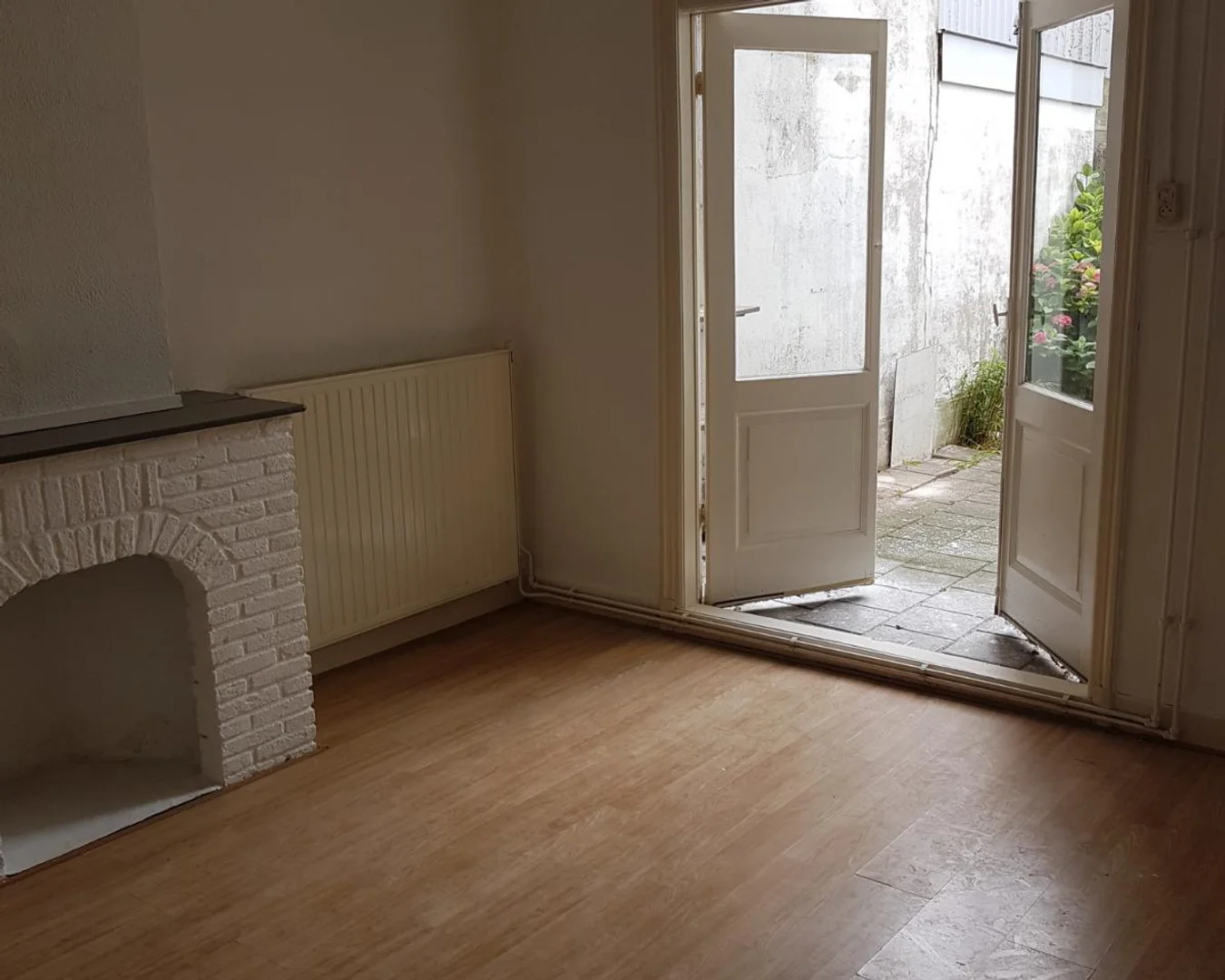 Convenient studio apartment for student living in 