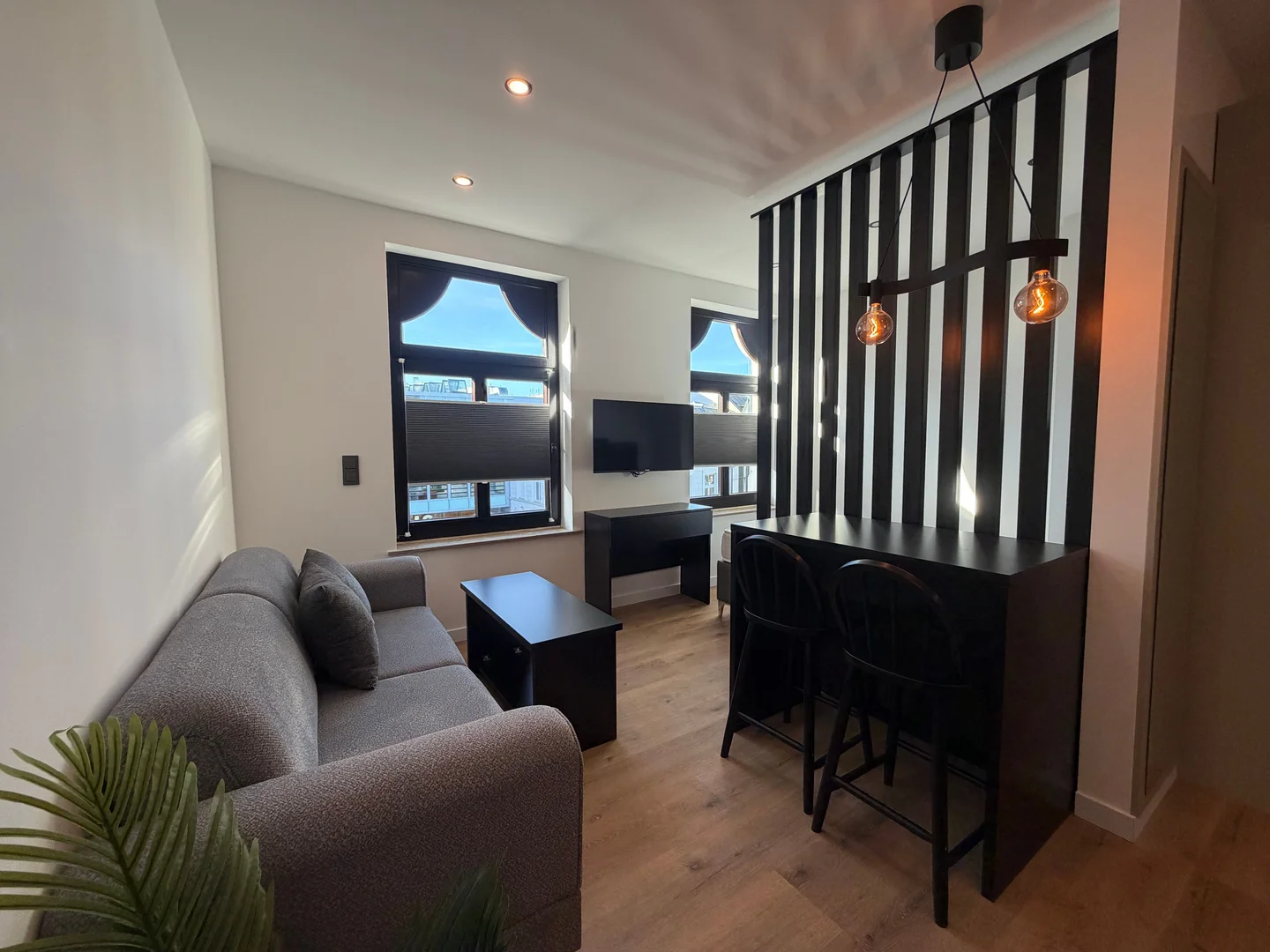 Quarto para alugar em apartamento de estudantes em , totalmente mobilado