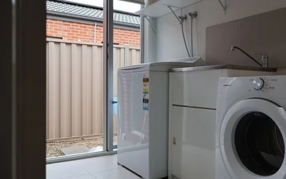 Habitación privada en residencia en  5-7 and 13-15 Burnett Street, Sebastopol Victoria 3356 Australia, imagen 12 de 18