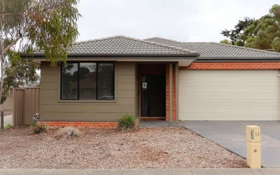 Habitación privada en residencia en  5-7 and 13-15 Burnett Street, Sebastopol Victoria 3356 Australia, imagen 6 de 18