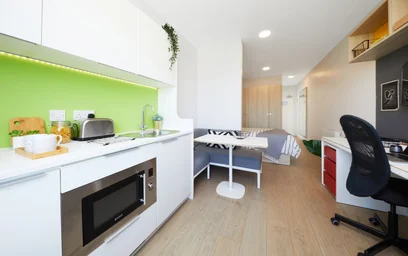 Monolocale in residence in 22 Middle St, Southsea, Portsmouth, Southsea PO5 4BG, United Kingdom, immagine 3 di 21
