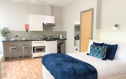 Estudio en residencia en College Square E, Belfast BT1 6DJ, United Kingdom, imagen 1 de 37