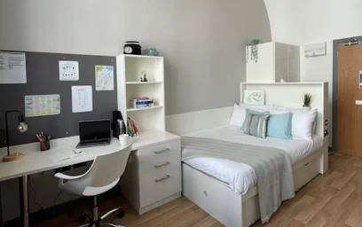 Estudio en residencia en College Square E, Belfast BT1 6DJ, United Kingdom, imagen 29 de 37