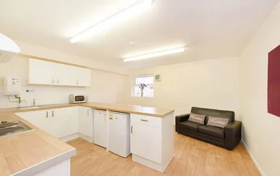 Stanza privata in residence in Vicarage Hill, Wrexham LL13 7HN, United Kingdom, immagine 13 di 35