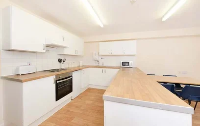 Stanza privata in residence in Vicarage Hill, Wrexham LL13 7HN, United Kingdom, immagine 27 di 35