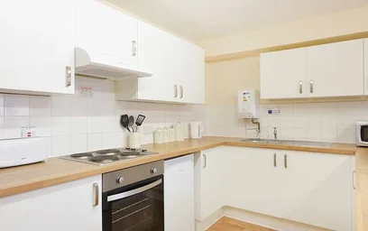 Stanza privata in residence in Vicarage Hill, Wrexham LL13 7HN, United Kingdom, immagine 29 di 35