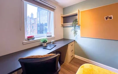 Habitación privada en residencia en 56 Lady Lawson Street, Edinburgh, EH3 9DH, UK, imagen 3 de 20