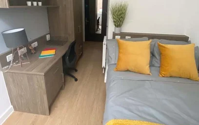 Habitación privada en residencia en The Oaks, Westwood Way, Coventry, CV4 8JB, UK, imagen 2 de 29